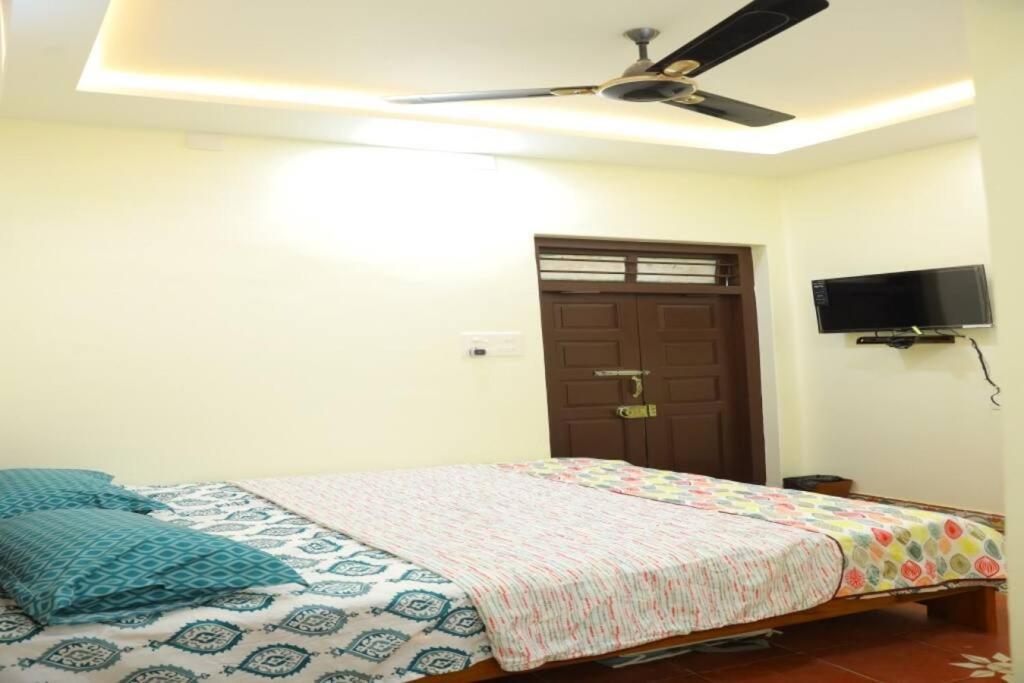 Heritage Home With 2 Bed/2 Bath With Kitchen In A Residential Neighborhood. Madurai Extérieur photo