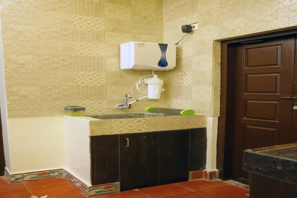 Heritage Home With 2 Bed/2 Bath With Kitchen In A Residential Neighborhood. Madurai Extérieur photo