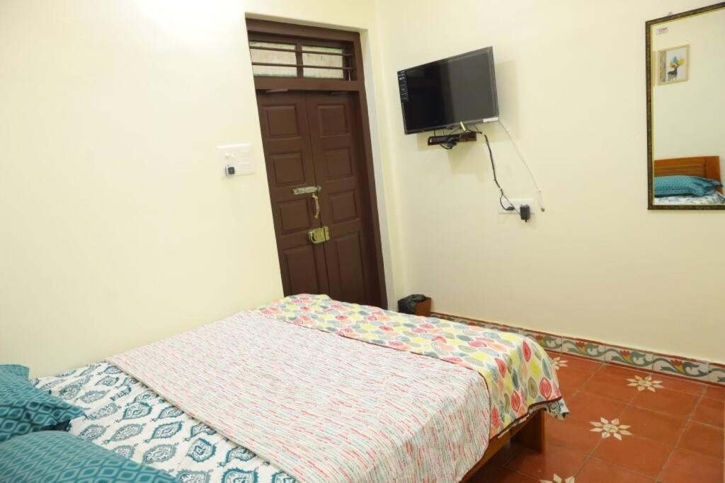 Heritage Home With 2 Bed/2 Bath With Kitchen In A Residential Neighborhood. Madurai Extérieur photo