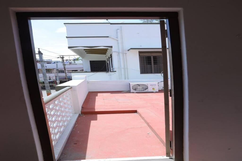 Heritage Home With 2 Bed/2 Bath With Kitchen In A Residential Neighborhood. Madurai Extérieur photo
