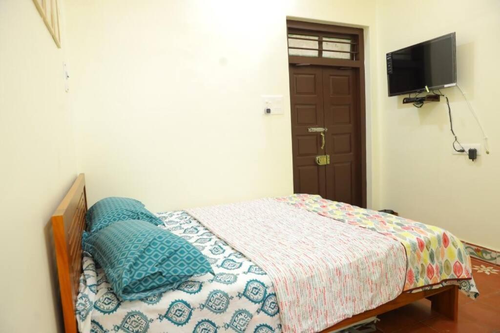 Heritage Home With 2 Bed/2 Bath With Kitchen In A Residential Neighborhood. Madurai Extérieur photo